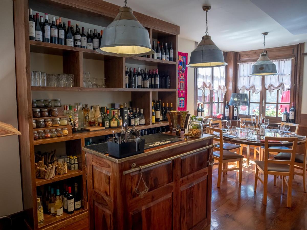 Peira Blanca Hotel Gastronomico Garós Buitenkant foto